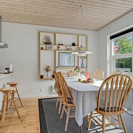 3 Bedroom In *