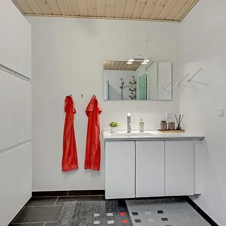 Holiday home 3 Bedroom In Ebeltoft